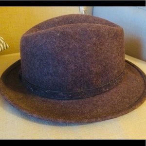 💯 ITALIAN WOOL HAT